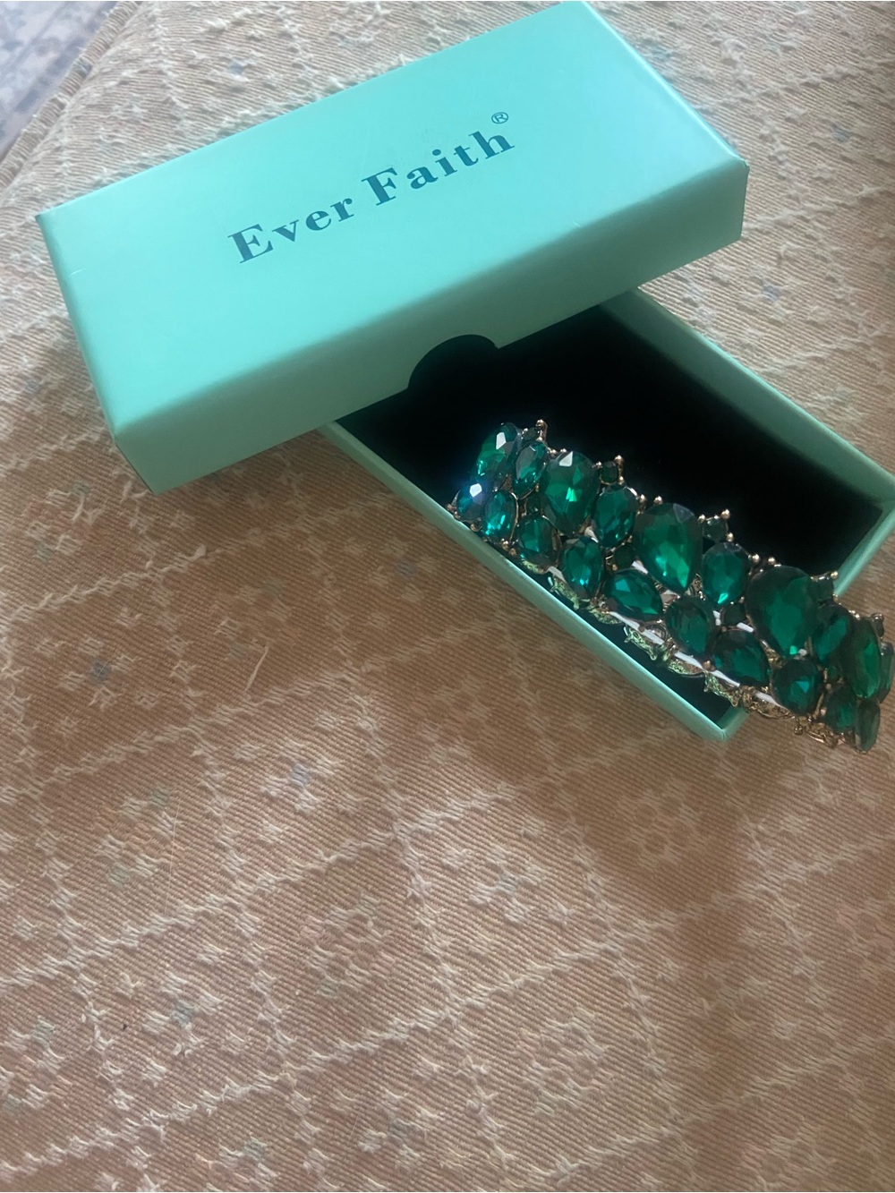Green Crystal Link Bracelet